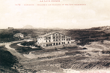 Carte postale Les batiments de lHostellerie dHazabia vers 1925 1930